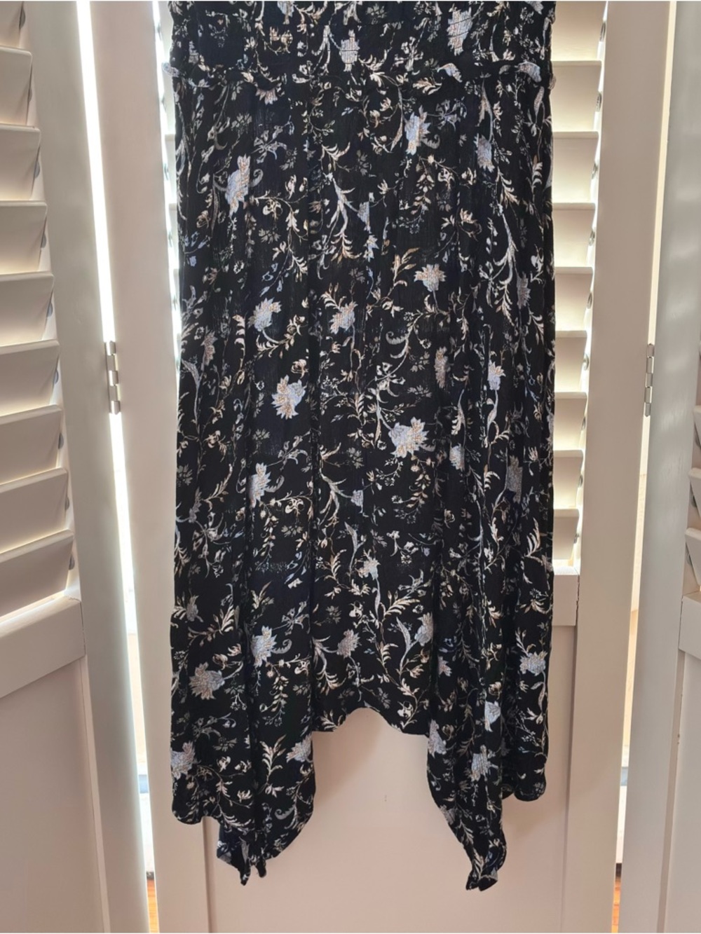 Knox Rose Black Floral Smocked Waist Handkerchief Hem Midi Dress Size L - Picture 5 of 11